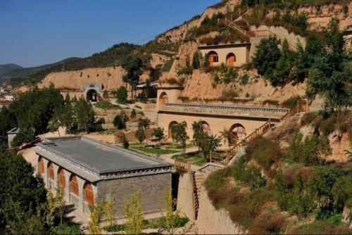 延安宝塔山、枣园、壶口瀑布双卧六日游 - 1 天行程实拍